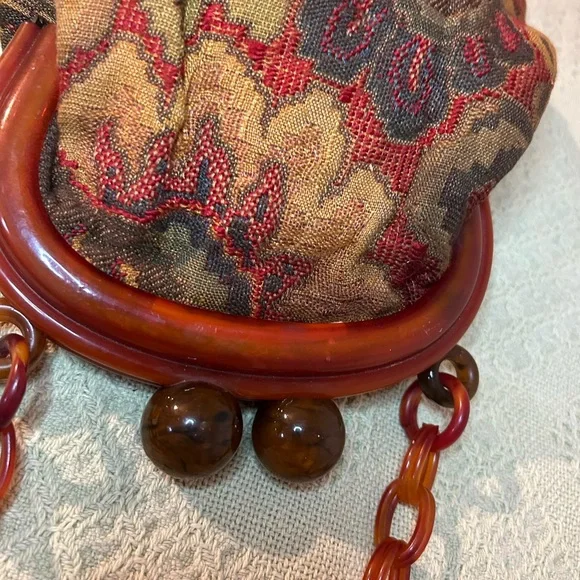 Vintage Coin Purse Carpet Bag Purse - Picture 8 of 12